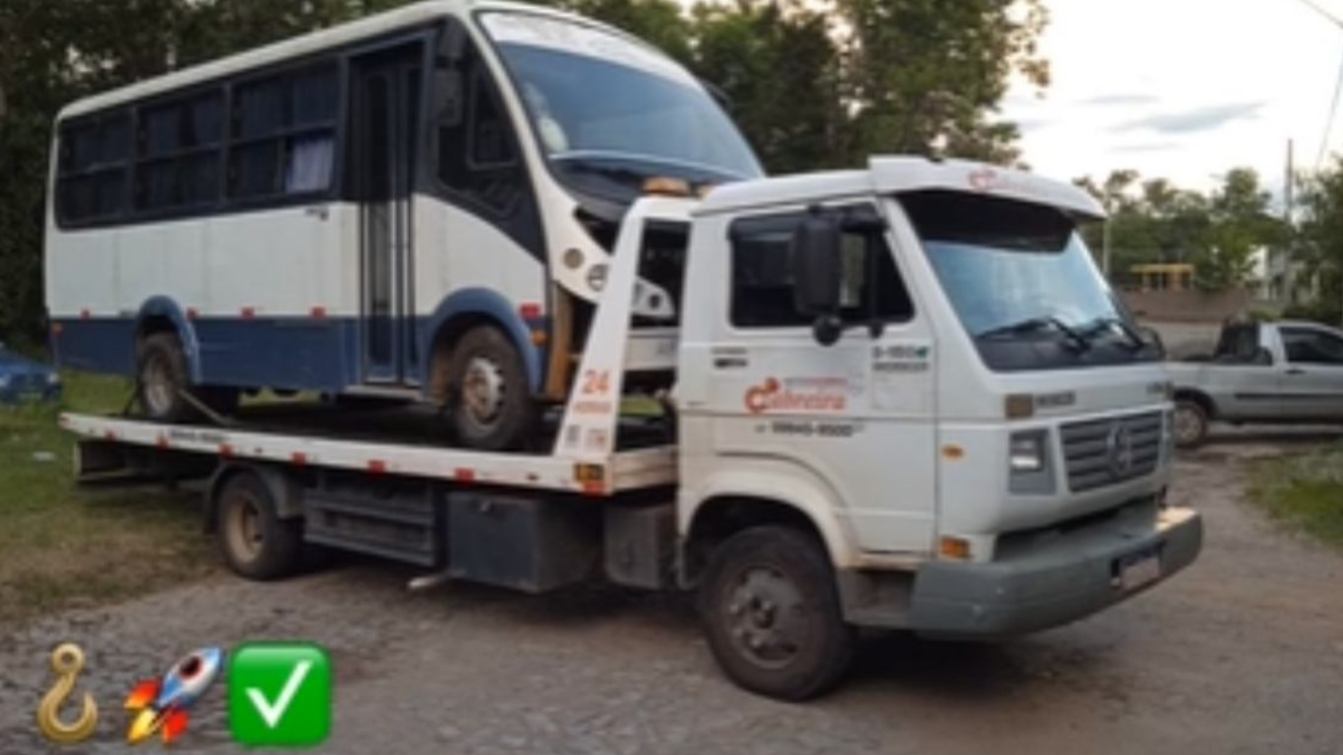 Guincho pesado em operação — Auto Socorro Cabreira